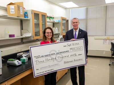 Alzheimer’s Association grant funds University of Wisconsin-Milwaukee drug discovery for high-risk women