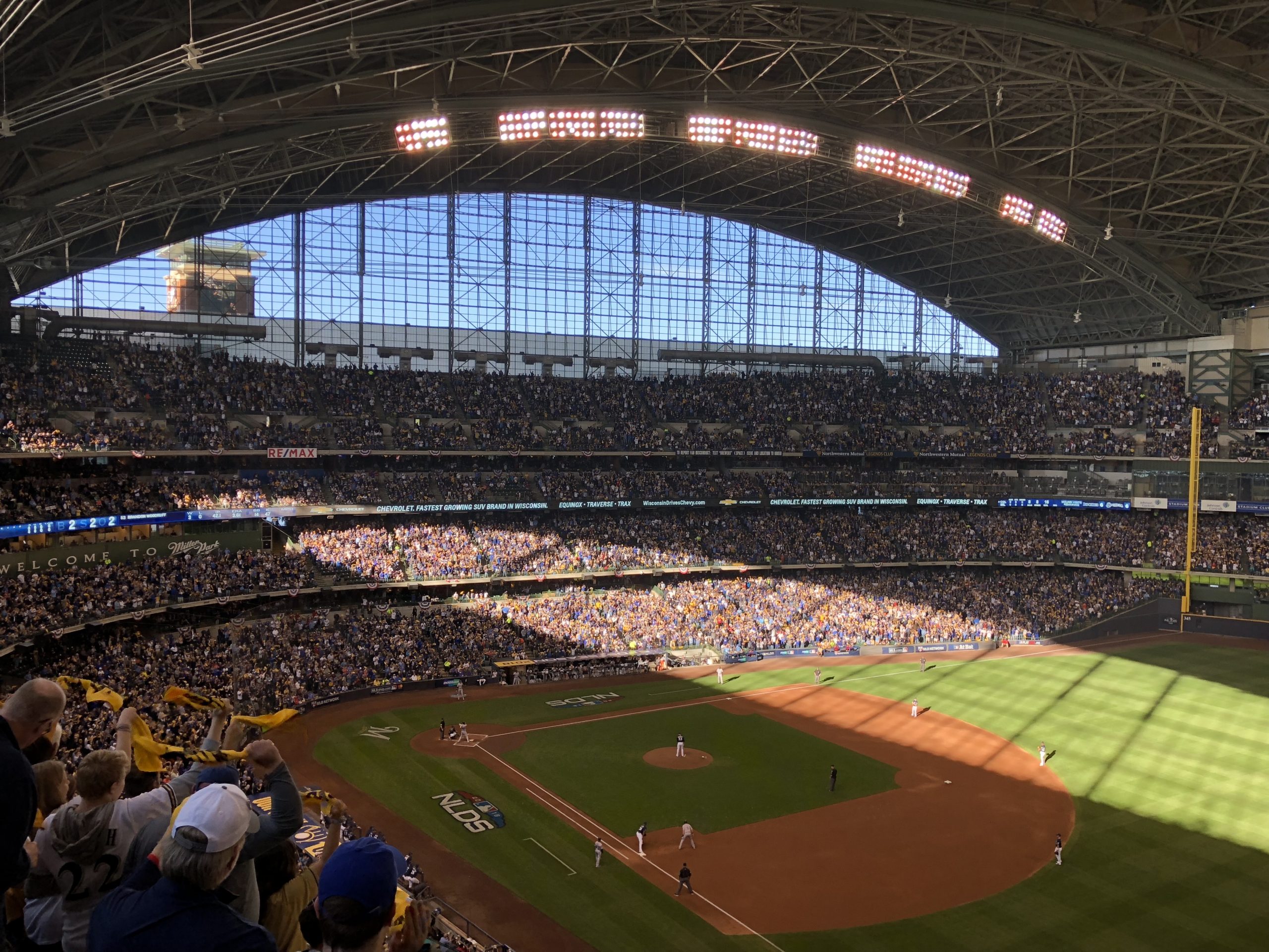 County Stadium - History, Photos and more of the Milwaukee Brewers former  ballpark