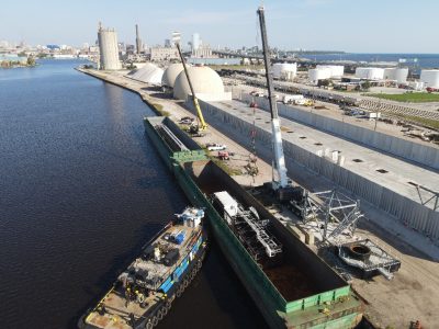 Eyes on Milwaukee: Ship-Loading Equipment Makes 1,500-Mile Trip To Port Milwaukee