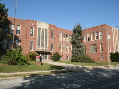 Eyes on Milwaukee: Committee Okays Carleton School Project