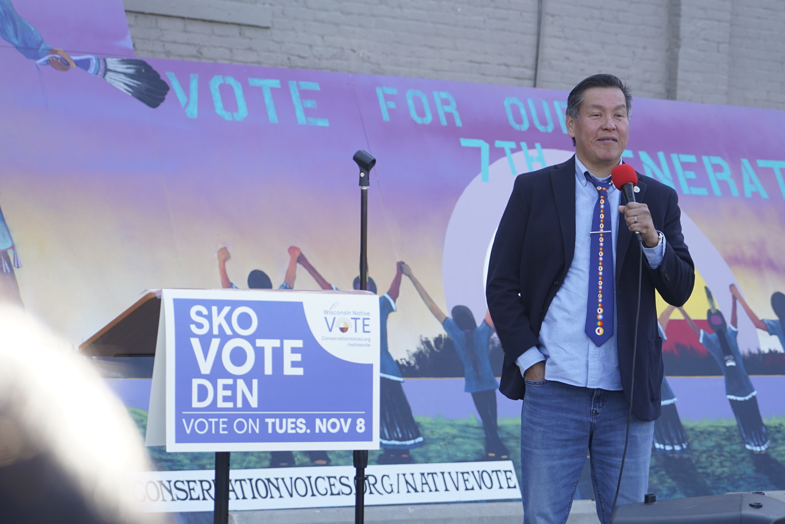 Wisconsin Native Vote hosts Milwaukee mural unveiling to encourage healing and get out the vote