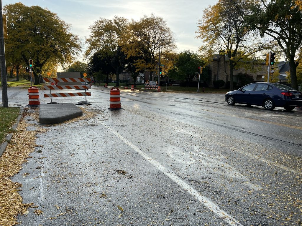 A new pinned-on curb bump-out at E. Oklahoma Ave. and S. Pine St. near Humboldt Park. Photo by Jeramey Jannene.