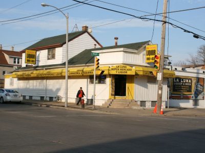 La Luna Liquor Adding Restaurant On S. 6th St.