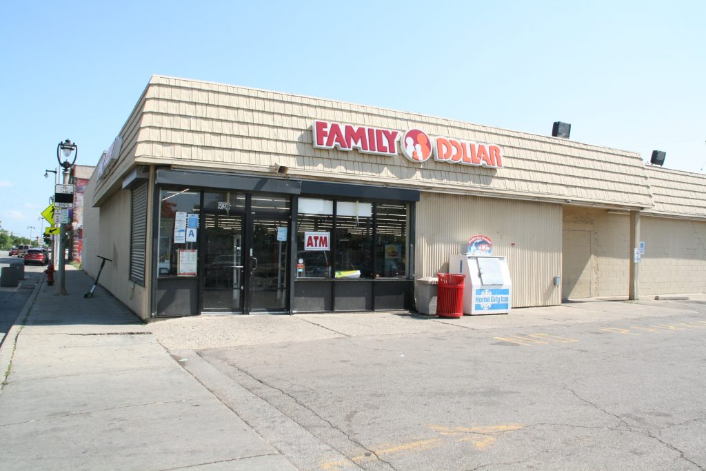 Family Dollar at 930 N. 27th St. Photo by Jeramey Jannene.