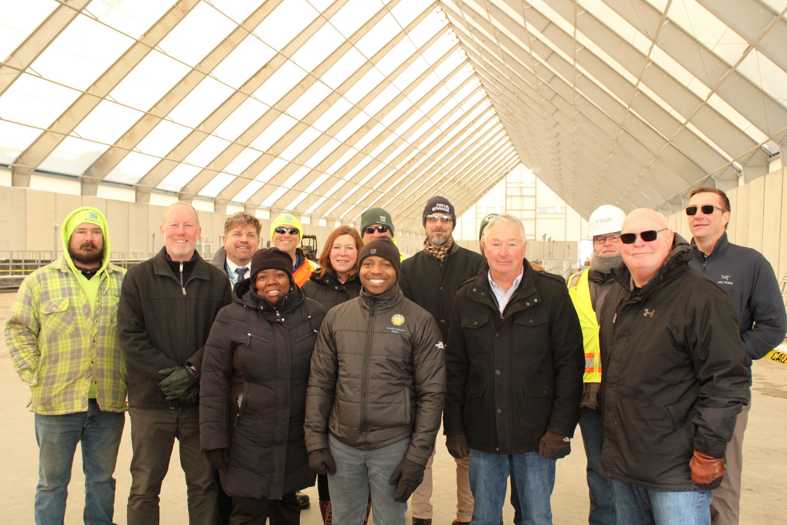 Mayor Cavalier Johnson Tours Agricultural Maritime Export Facility at Port Milwaukee with The DeLong Co., Inc.