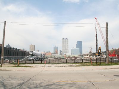 Friday Photos: Piles Being Driven For New Third Ward Apartments