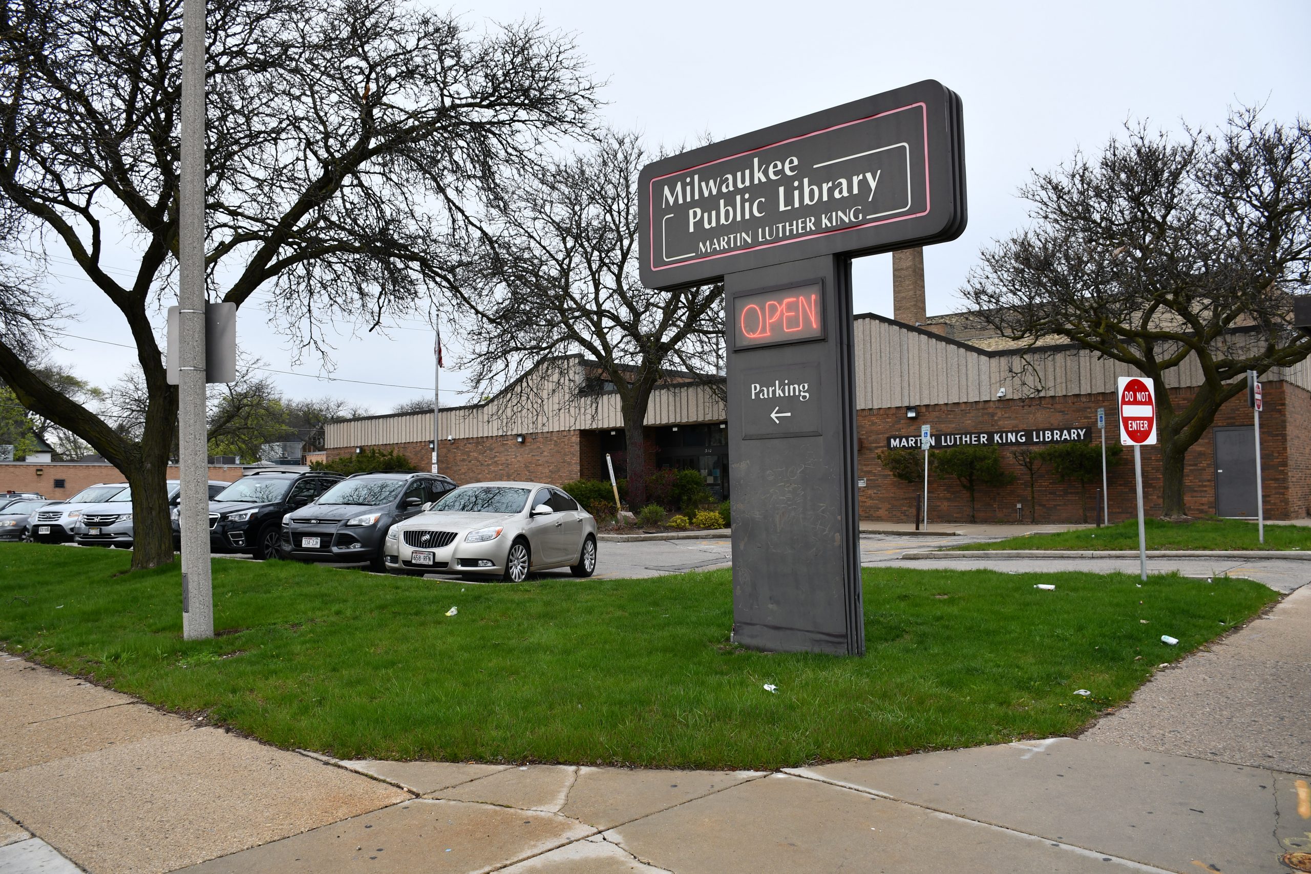 Eyes On Milwaukee MLK Library Closes Construction Starts On 