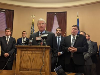 GOP Legislators Approve Pay Hike for Prosecutors, Public Defenders