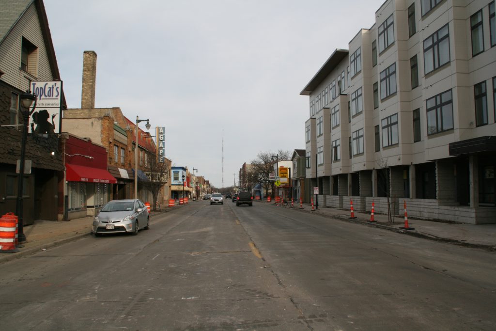 W. Villard Avenue near N. 35th Street in March 2021. Photo by Jeramey Jannene.