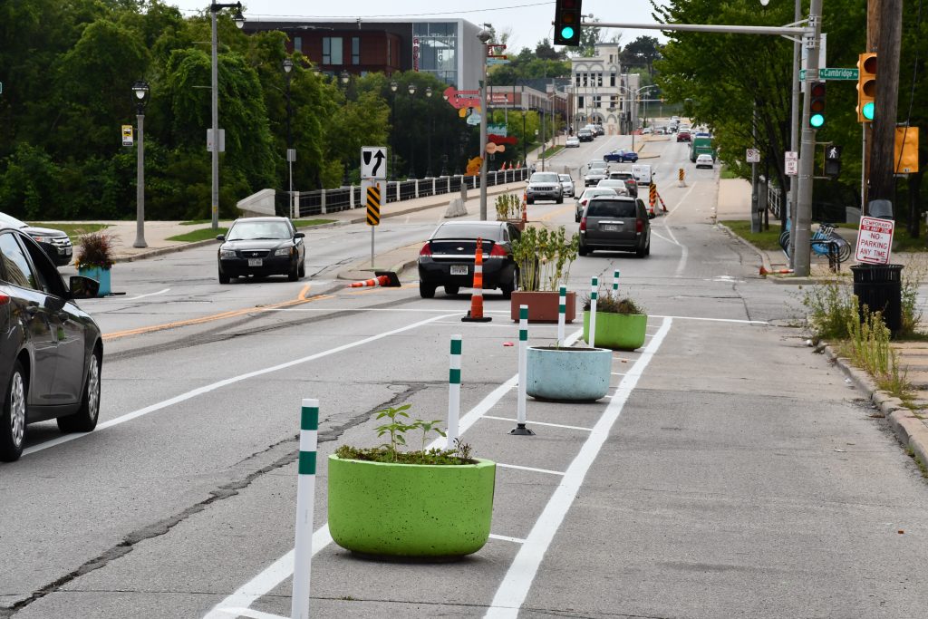 Protected bike lanes on E. North Avenue. Photo by Jeramey Jannene.