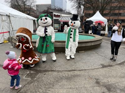 Entertainment: Weekend Features A Cornucopia Of Holiday Events