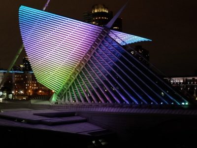 Friday Photos: Milwaukee Art Museum Unveils New Lights