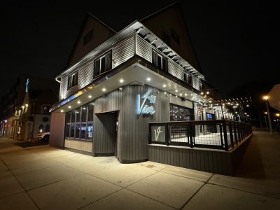 Vier North Opens on East Side