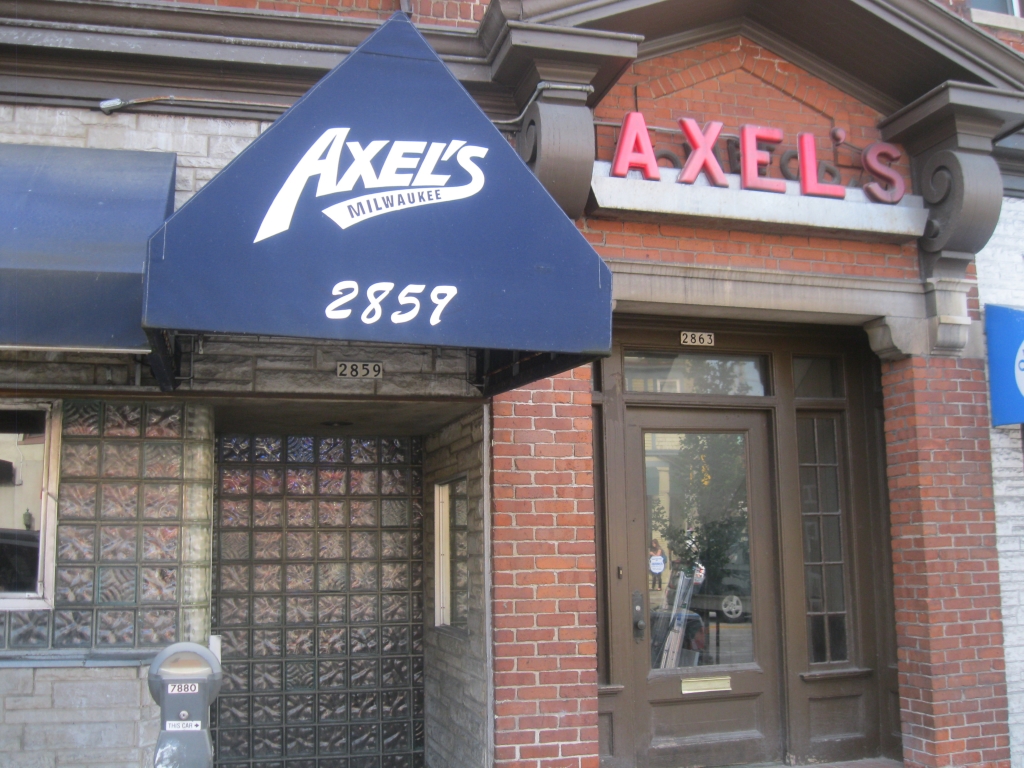 Site of Axel's Inn, 2859 N. Oakland Ave. Photo by Rose Balistreri.