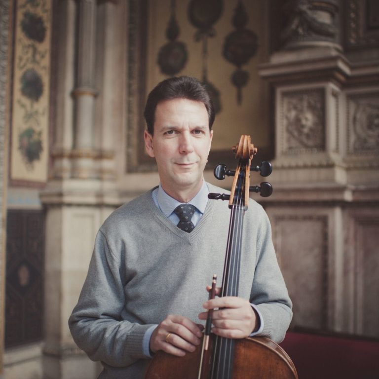 Cellist Tamás Varga.