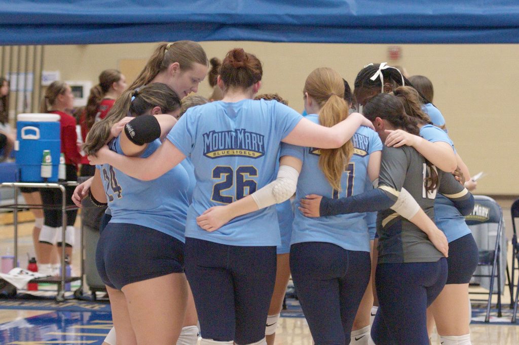 Blue Angels volleyball team. Courtesy Mount Mary University.