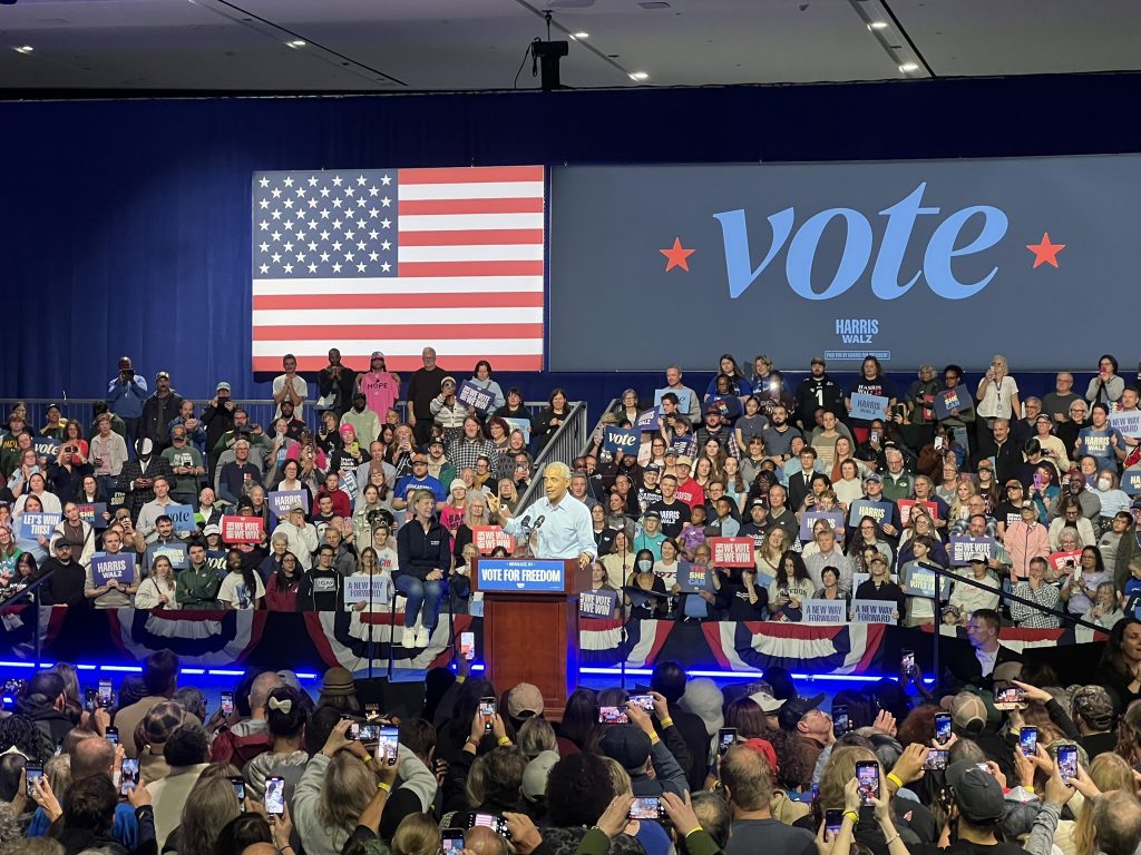 Barack Obama speaks in MIlwaukee on Nov. 3. Photo by Jeramey Jannene.