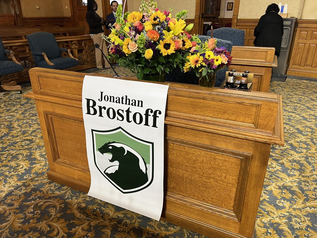 Ald. Jonathan Brostoff's honorary desk. Photo by Jeramey Jannene.