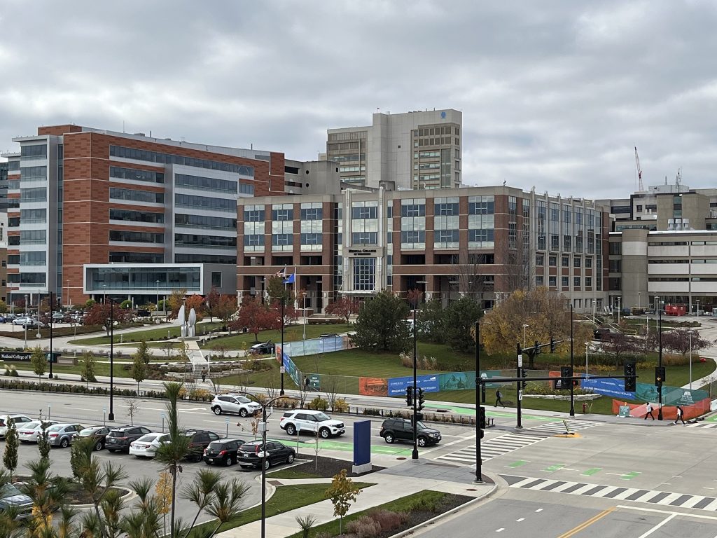 Medical College of Wisconsin. Photo by VectorizeEverything, CC BY-SA 4.0 , via Wikimedia Commons