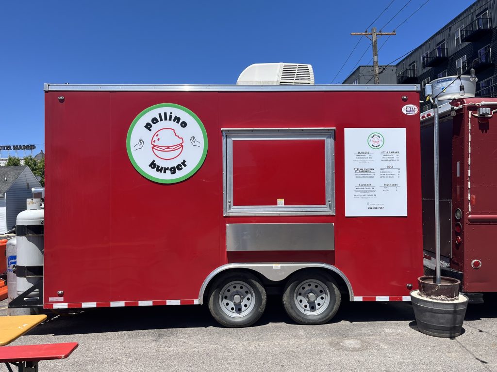 Pallino Burger food truck. Photo by Sophie Bolich.