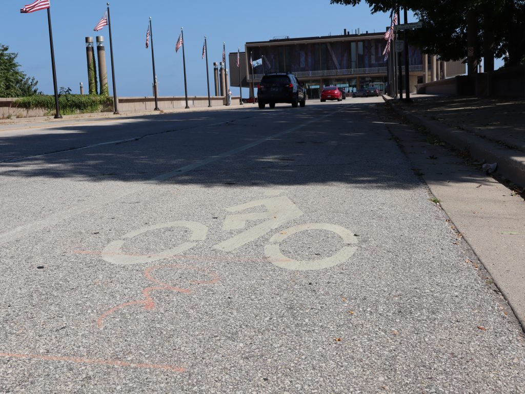 Bike lane on E. Mason Street Bridge. Photo taken by Graham Kilmer.