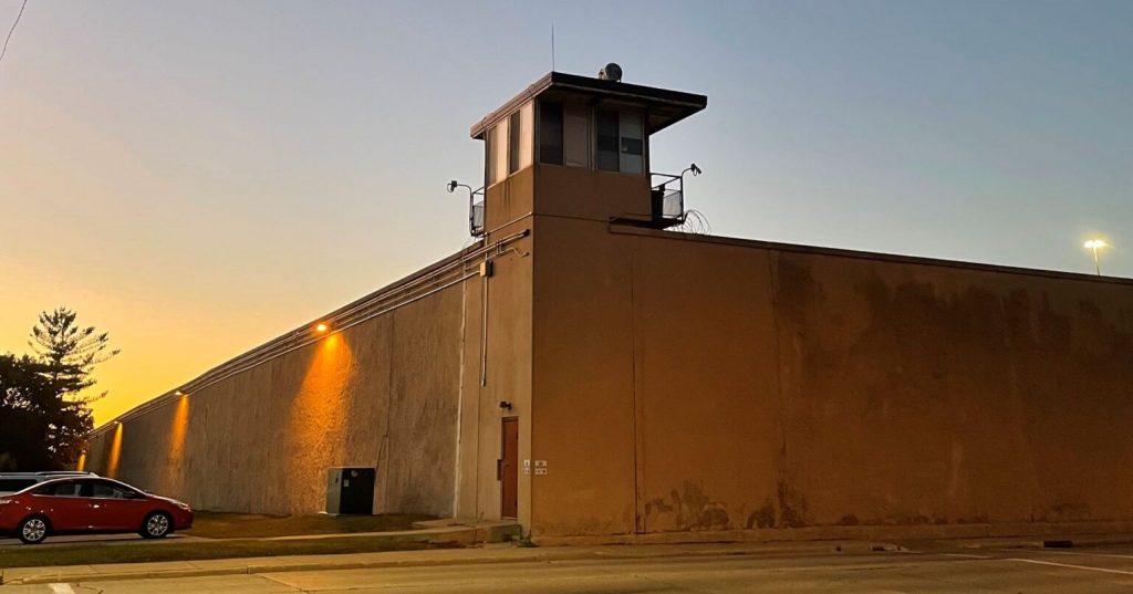 Green Bay Correctional Institution | Photo by Andrew Kennard/Wisconsin Examiner