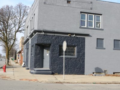 Teen Lounge Planned For Hampton Avenue