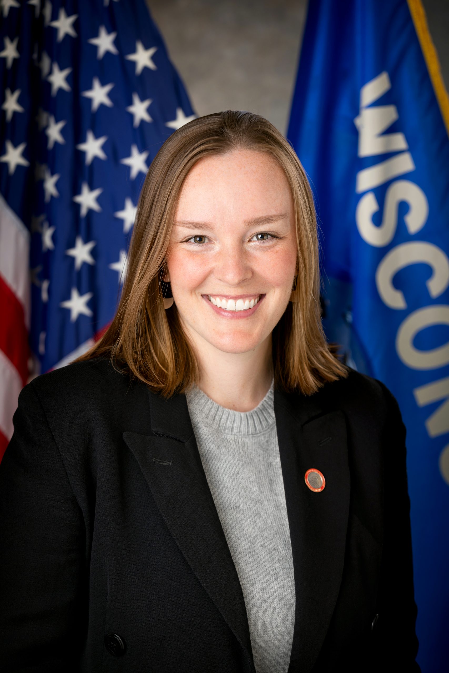 Rep. Greta Neubauer Sworn In for the 2025-2026 Legislative Session