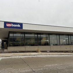 U.S. Bank branch at 2537 W. Wisconsin Ave. Photo by Jeramey Jannene.