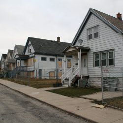 2540 S. 5th Pl.. Photo taken December 24th, 2020 by Jeramey Jannene. All Rights Reserved.