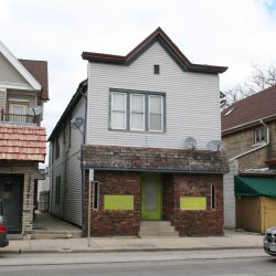 3306 W. Lincoln Ave.

Photo taken April 13, 2021 by Jeramey Jannene. All Rights Reserved.