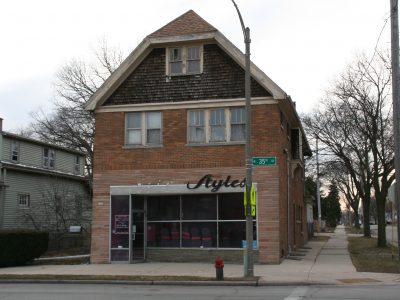 5279 N. 35th St.