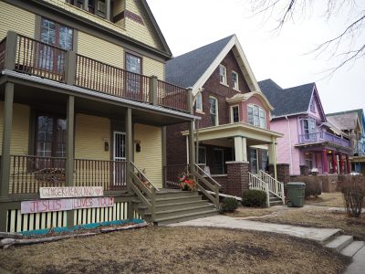 2625-2627 N. 1st St.