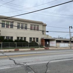 Photo taken Nov. 17, 2022 by Jeramey Jannene. All Rights Reserved. — 1518 E. North Ave.
