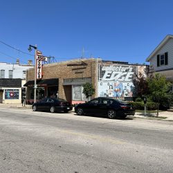 2330-2332 S. Kinnickinnic Ave.. Photo taken Aug. 22, 2022 by Jeramey Jannene. All Rights Reserved.
