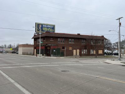 3700-3702 N. Teutonia Ave.