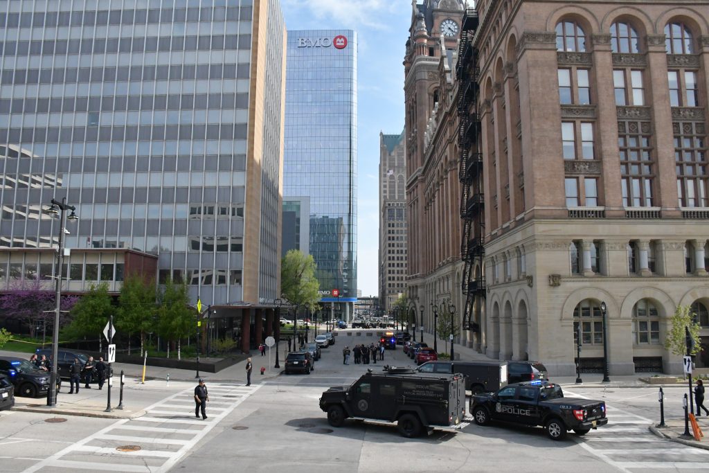 A large Milwaukee Police Department outside the City Hall complex for reports of shots fired. Photo by Jeramey Jannene.