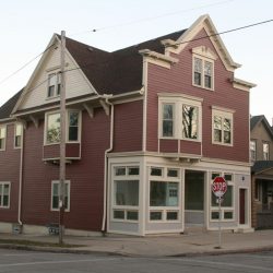 Rehabbed building owned by Journey House at 2033 W. Scott St.

Photo taken December 6th, 2016 by Jeramey Jannene. All Rights Reserved.