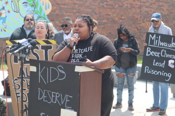 Melody McCurtis, deputy director and lead organizer of Metcalfe Park Community Bridges. (Photo by Isiah Holmes/Wisconsin Examiner)