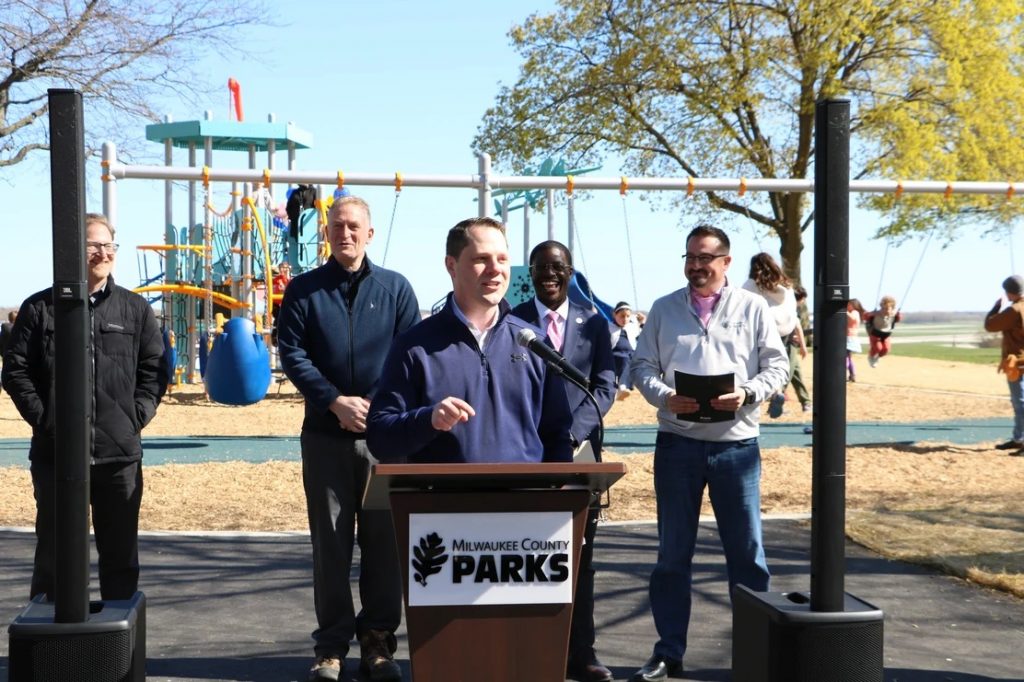 Photo of Scott Spiker, Sheldon Wasserman, Jack Eckblad, David Crowley, and Guy Smith. Photo courtesy of Jack Eckblad.