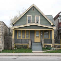 3314 W. Lincoln Ave.

Photo taken April 13, 2021 by Jeramey Jannene. All Rights Reserved.