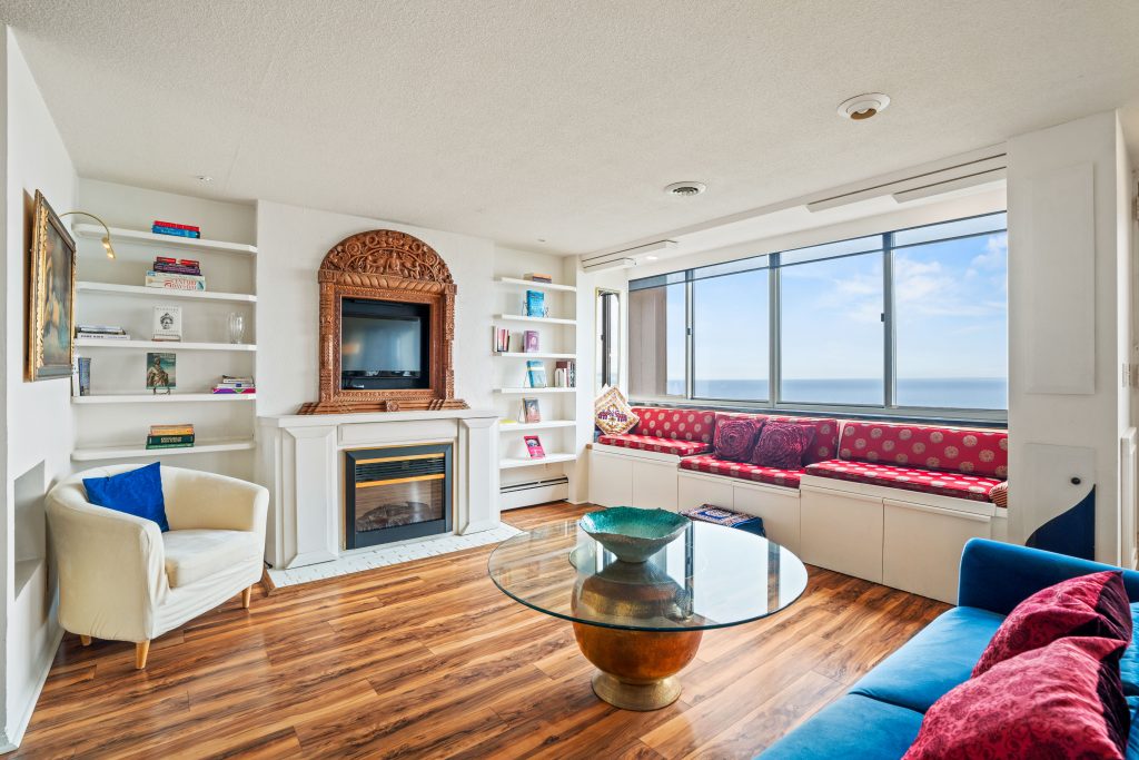 1919 N. Summit Ave., Unit 11C. Photo courtesy of Corley Real Estate.