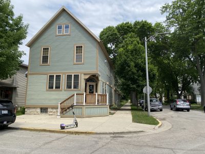 Dining: How to Eat In Piggsville