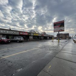 Ohio Plaza Shopping Center, 3270 S. 27th St. Photo by Jeramey Jannene.