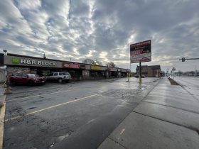 Ohio Plaza Shopping Center, 3270 S. 27th St. Photo by Jeramey Jannene.