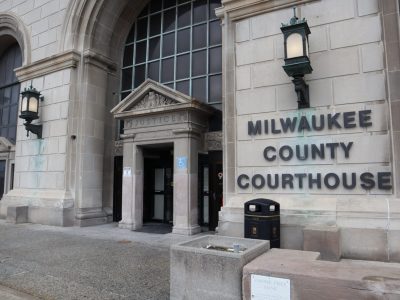 Republicans Push Bill to Withhold Pay for Suspended Judges