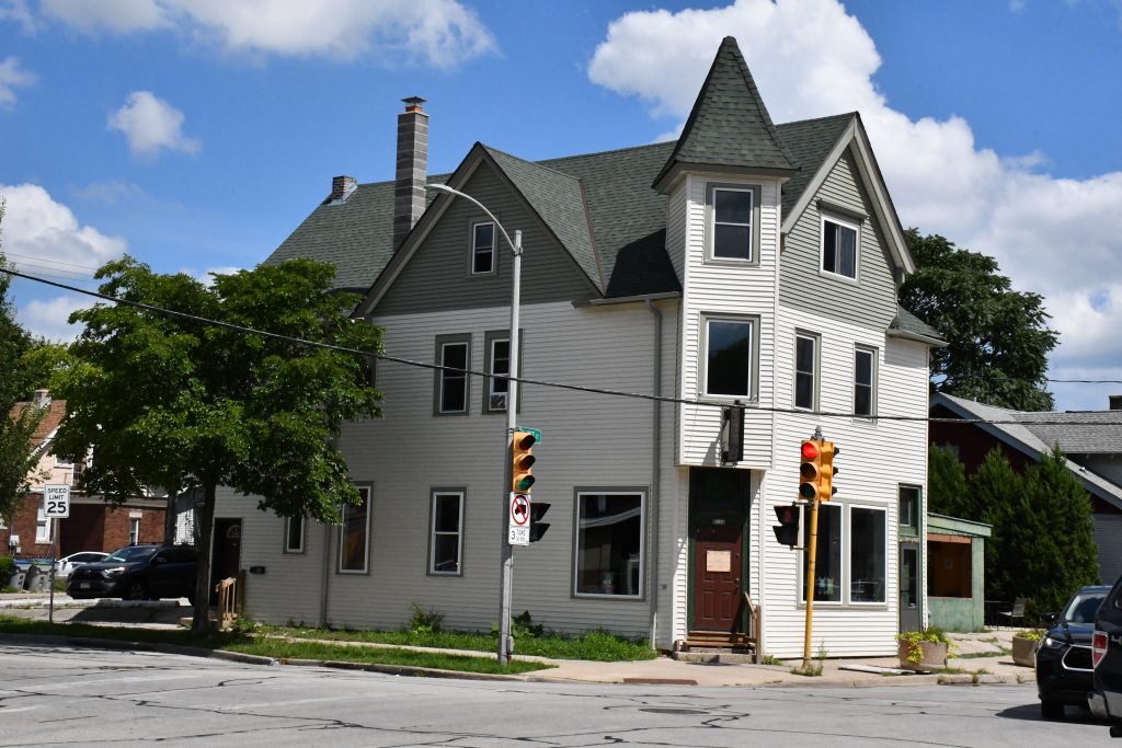 Biersal Tavern. Photo by Jeramey Jannene.