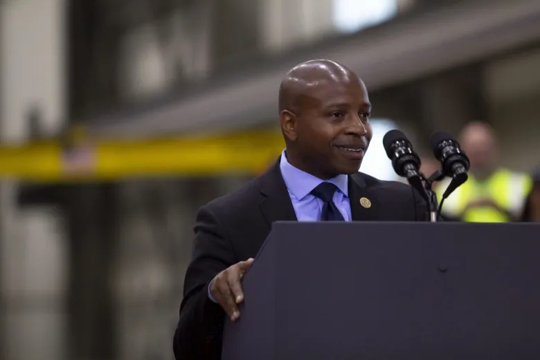 Milwaukee Mayor Cavalier Johnson speaks during President Joe Biden’s visit to Milwaukee in 2023. Some community members are criticizing how Johnson picked the new director of the Office of Community Wellness and Safety. (Drake White-Bergey / Wisconsin Watch)
