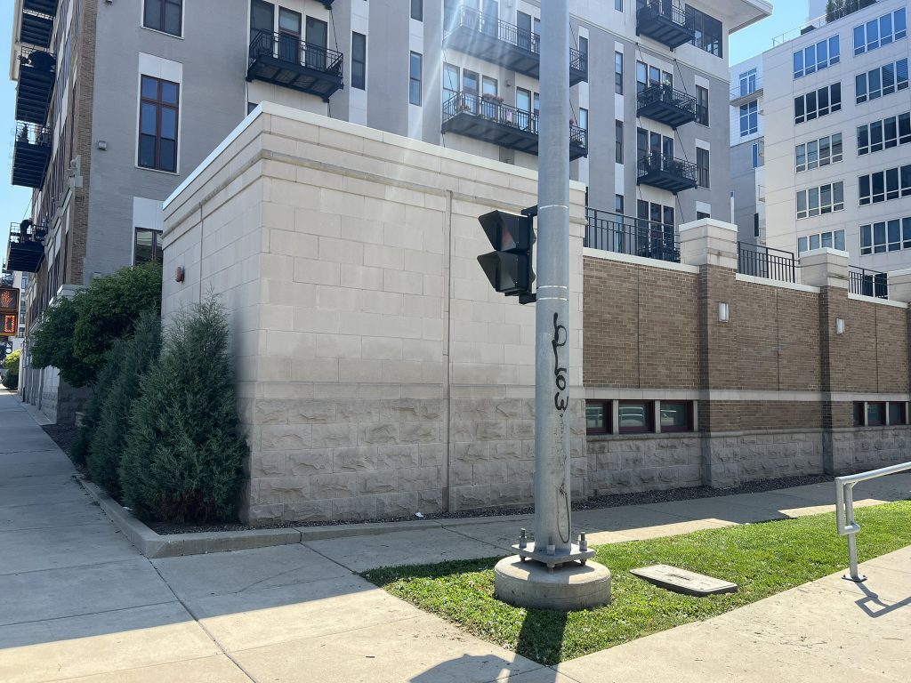 The site of the 'first' George Webb in 1948, 633 E. Ogden Ave. Photo by Jeramey Jannene.