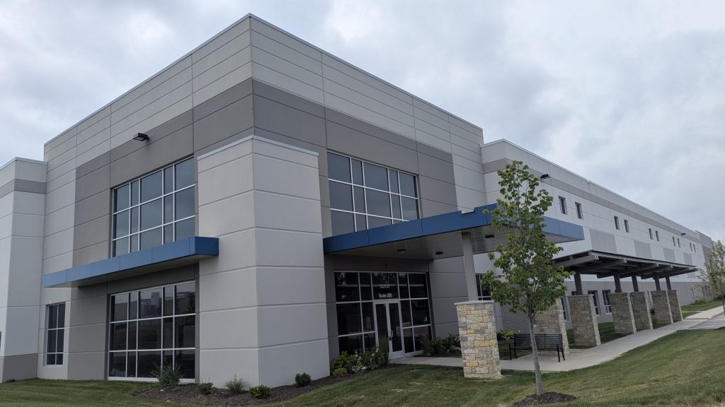 This facility on 3303 West Oakwood Road in Franklin will soon be home to a new Modine Manufacturing plant. The company hopes to hire 300 employees for it by March 2026. Photo courtesy of Modine Manufacturing
